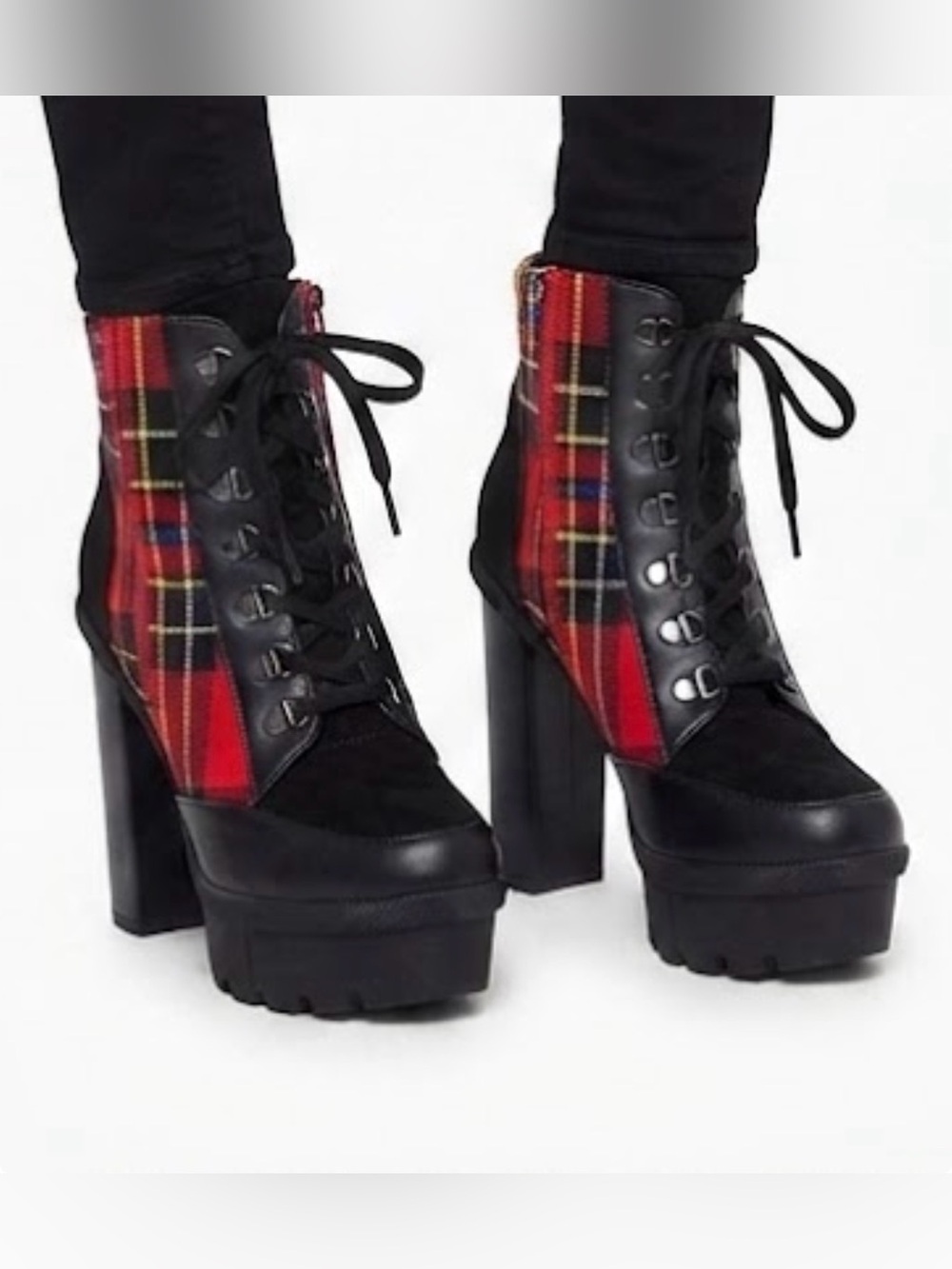 BEAUTIFUL CHIC JESSICA SIMPSON BOOTS